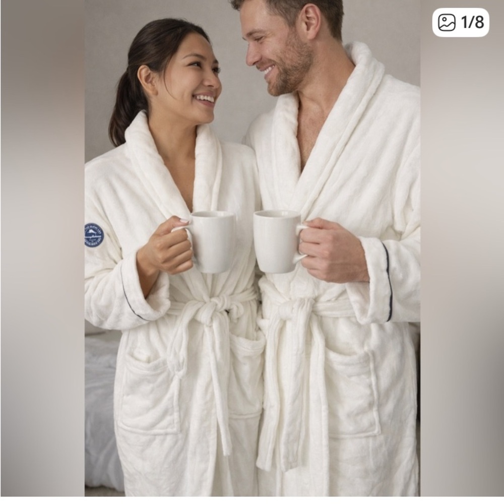 Tommy Bahama Unisex Luxury Hotel Spa Robe - White with Navy Piping - OSFM - Picture 9 of 9